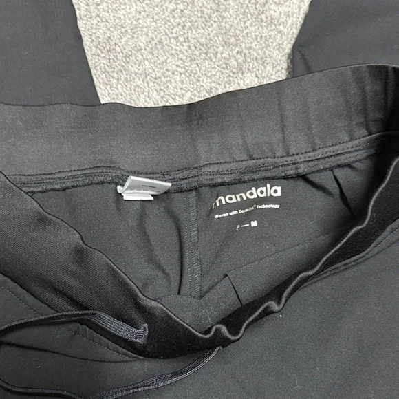 Black Mandala Scrub Set - Picture 4 of 5